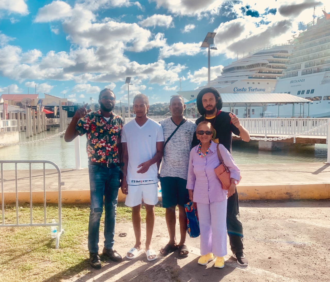 Guests travelling with Ace Liburd Tours in Antigua